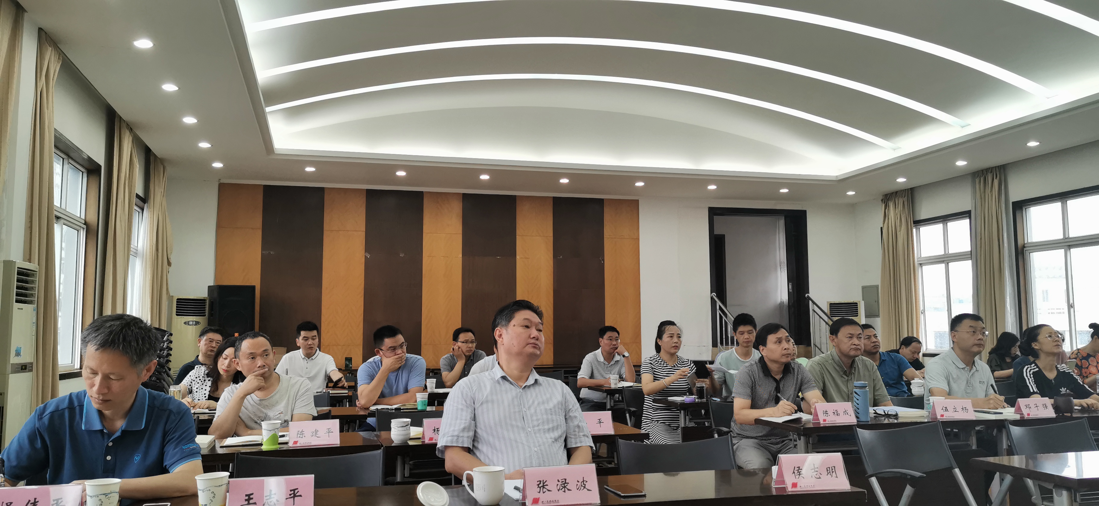 新闻56.jpg