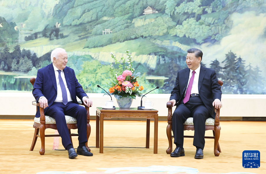 1712560008293962.jpg a77e441533c247e2928778619279db86.jpg