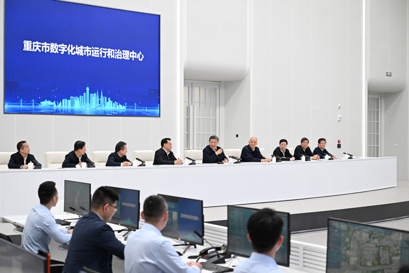 习近平在重庆考察时强调
进一步全面深化改革开放
不断谱写中国式现代化重庆篇章
蔡奇陪同考察「相关图片」