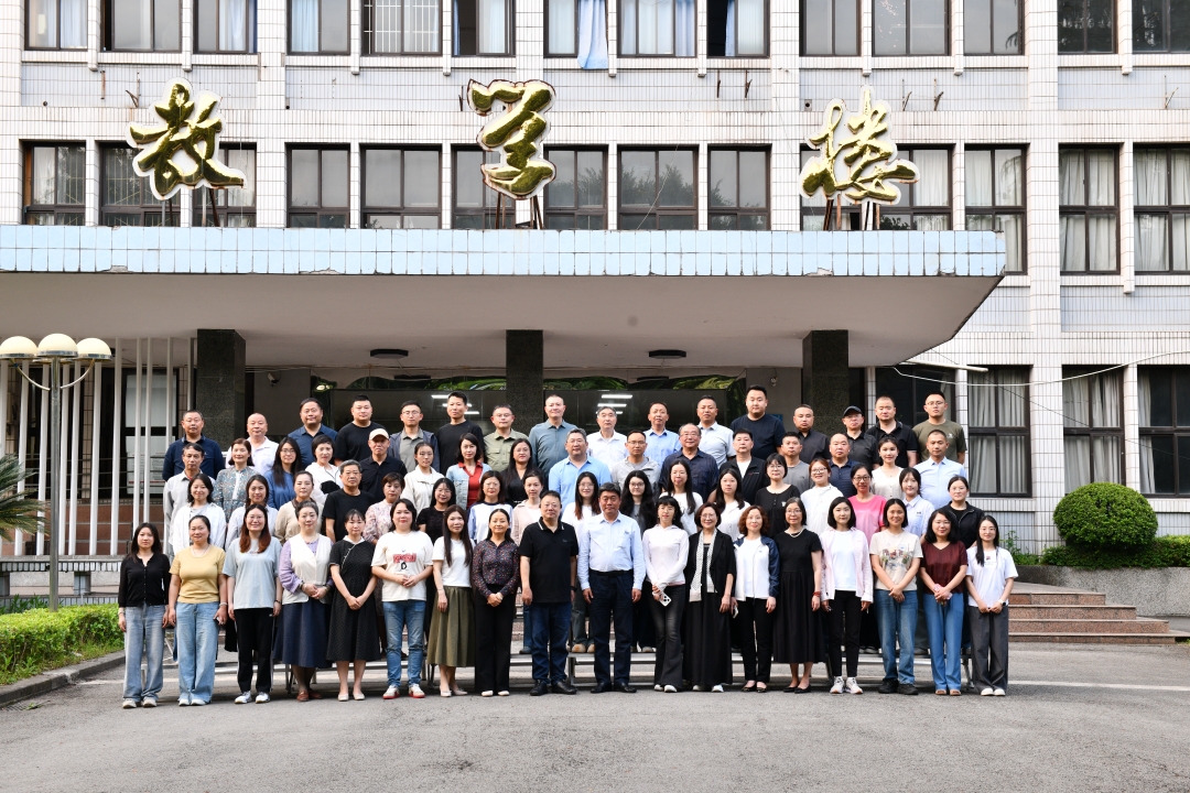 https://www.sczjw.net.cn:443/cms-web/ueditor/download?id=1070656030540349440