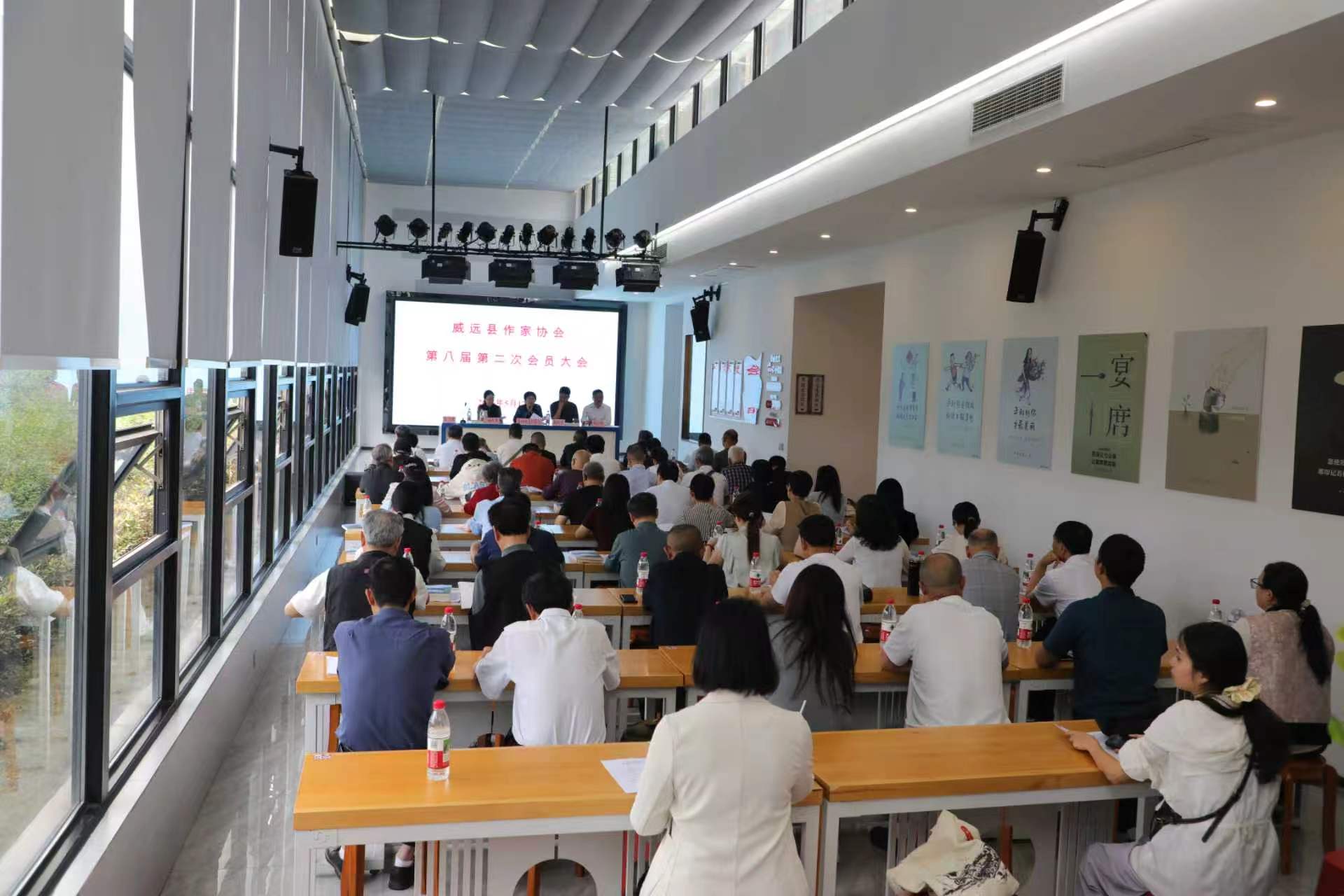 https://www.sczjw.net.cn:443/cms-web/ueditor/download?id=1073413187258073088