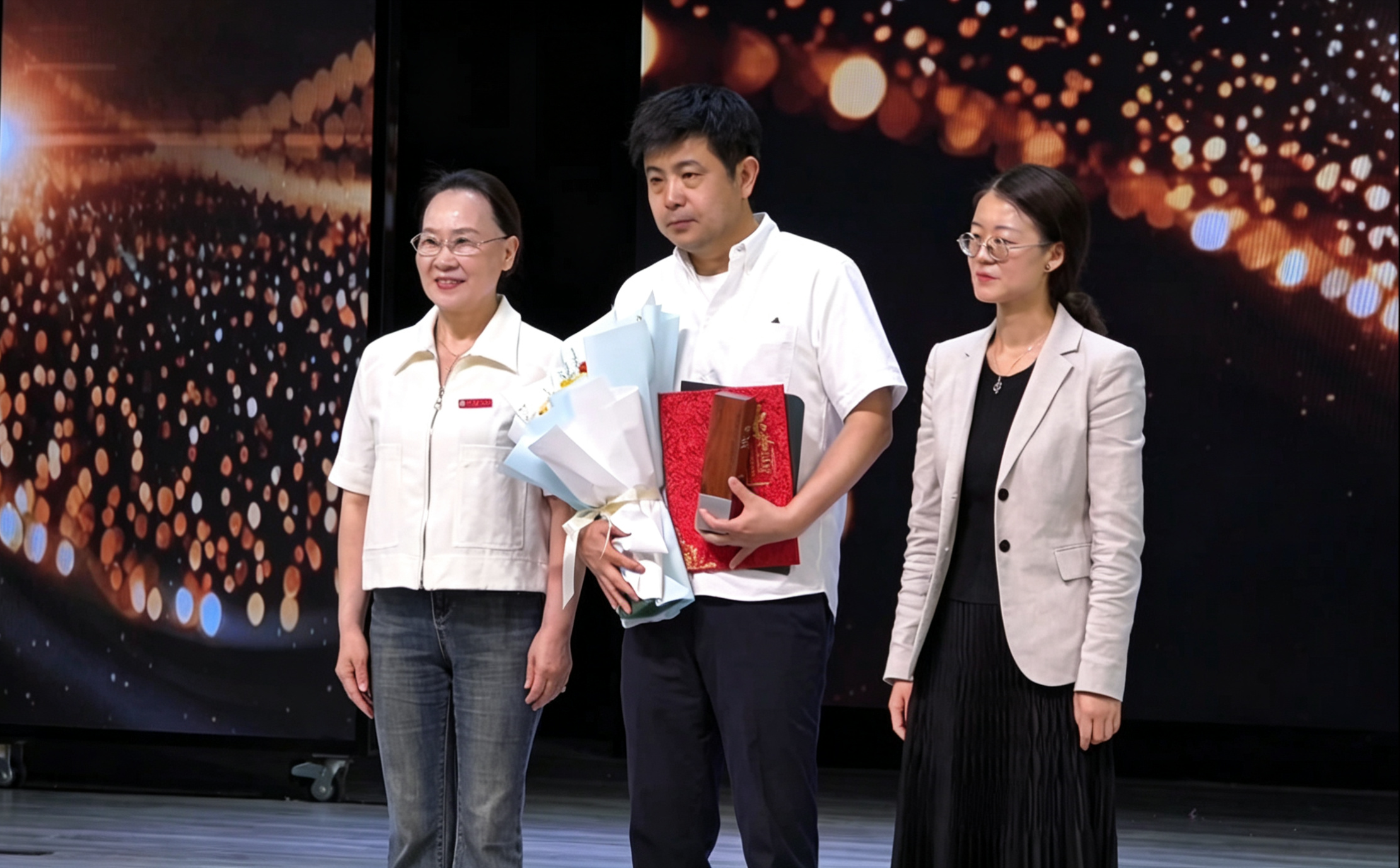 https://www.sczjw.net.cn:443/cms-web/ueditor/download?id=1074273770257825792