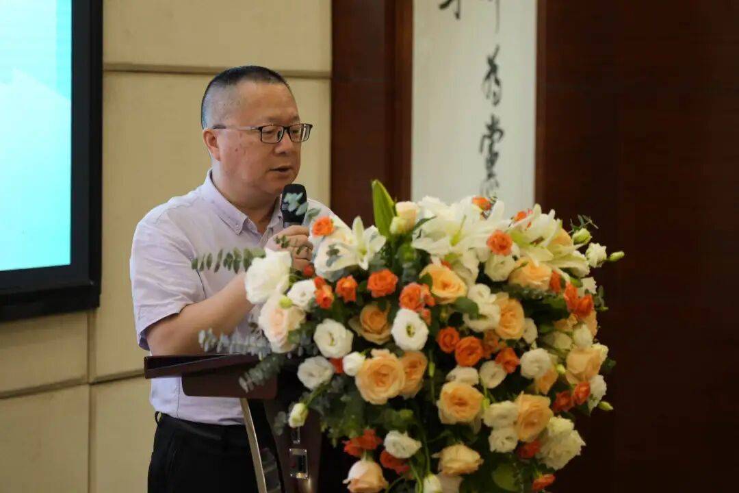 https://www.sczjw.net.cn:443/cms-web/ueditor/download?id=1075938788405723136