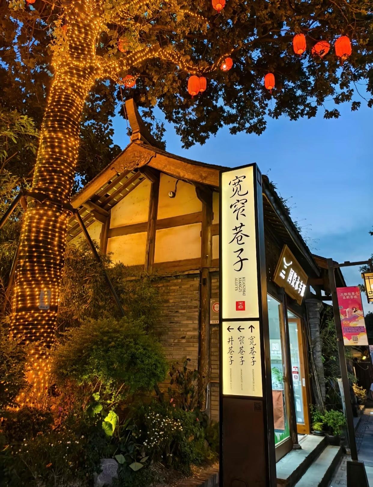 https://www.sczjw.net.cn:443/cms-web/ueditor/download?id=1076663464719335424