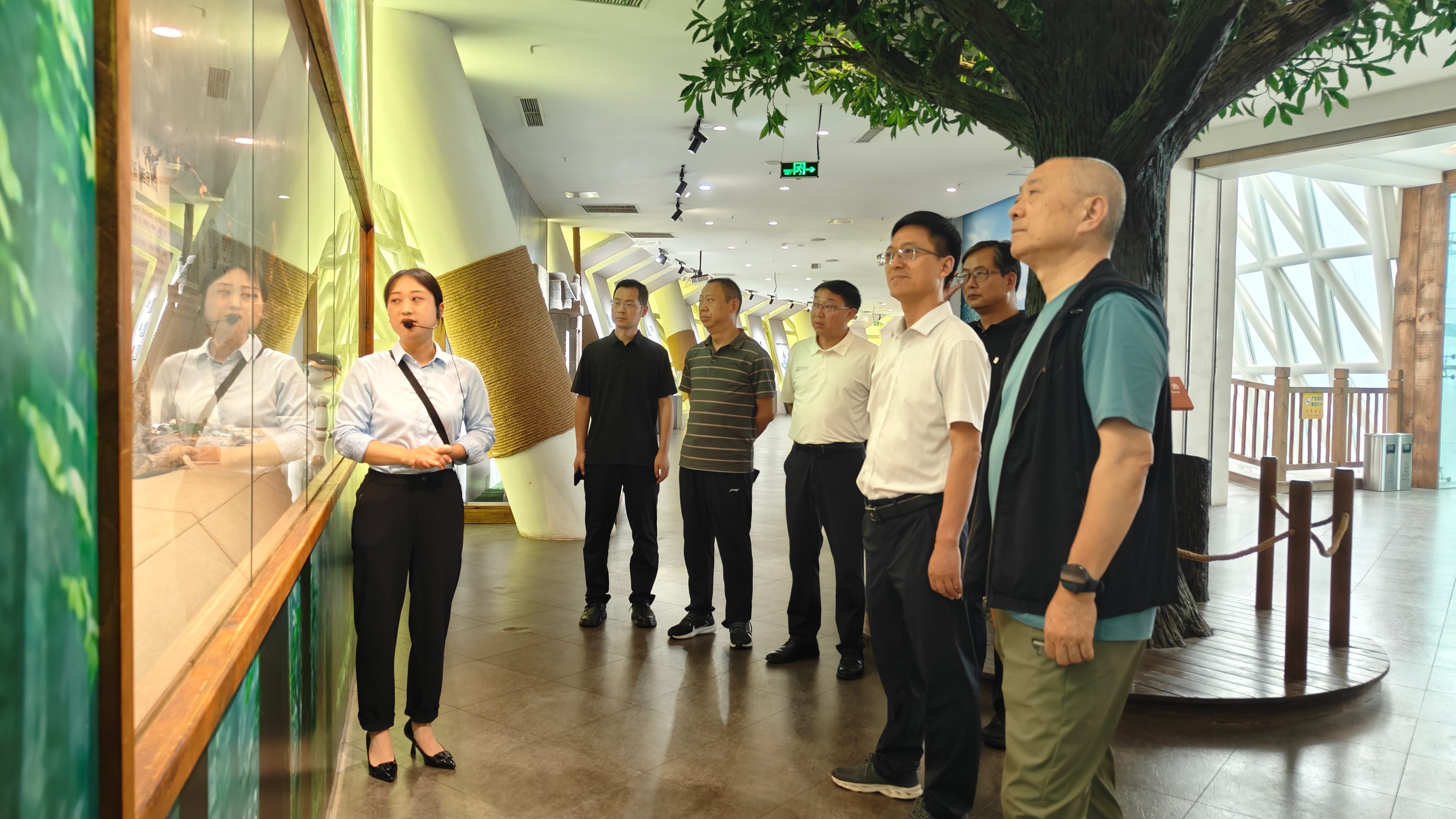 https://www.sczjw.net.cn:443/cms-web/ueditor/download?id=1086069232145055744