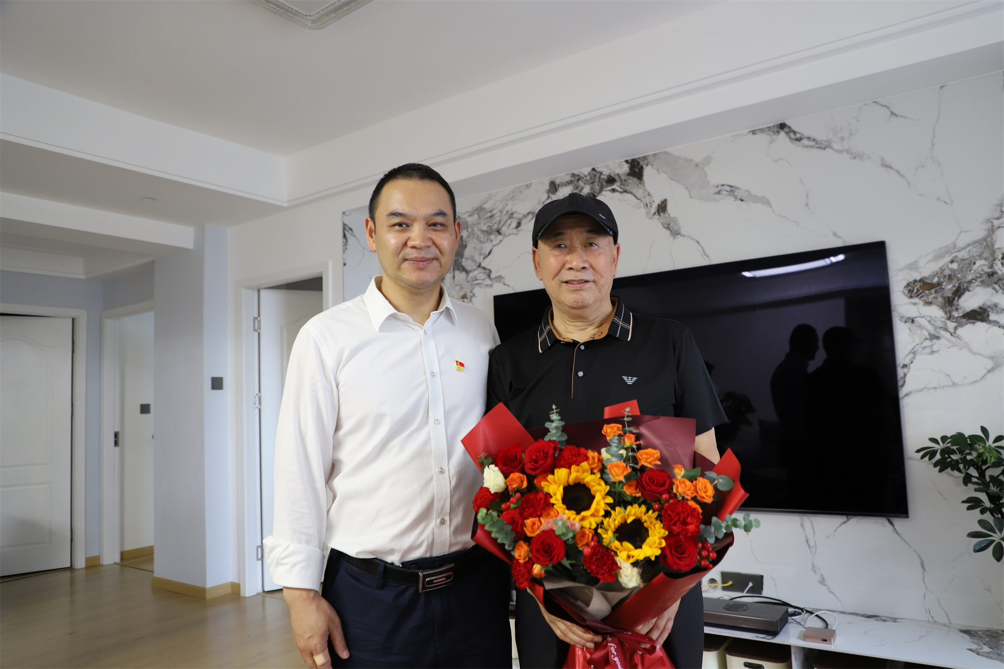 https://www.sczjw.net.cn:443/cms-web/ueditor/download?id=1089744866499149824