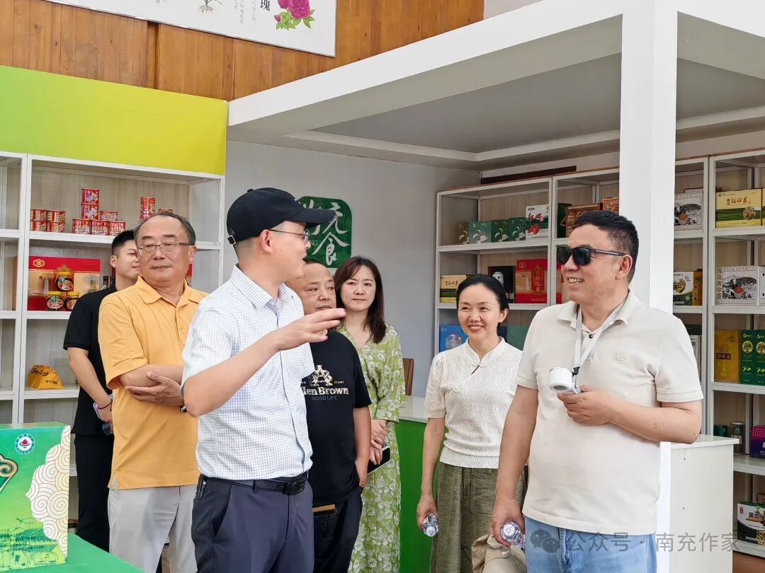 https://www.sczjw.net.cn:443/cms-web/ueditor/download?id=1092811654912851968