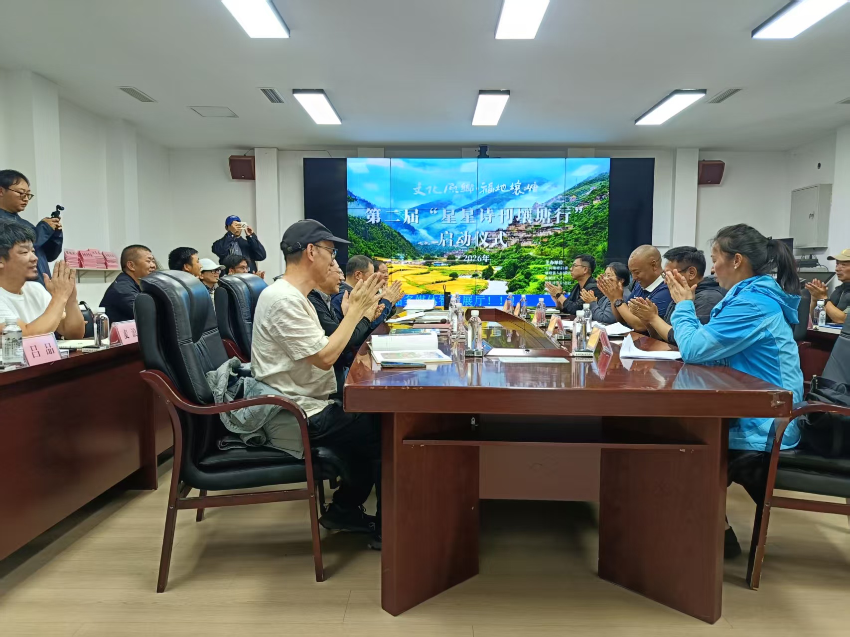 https://www.sczjw.net.cn:443/cms-web/ueditor/download?id=1094777941907783680