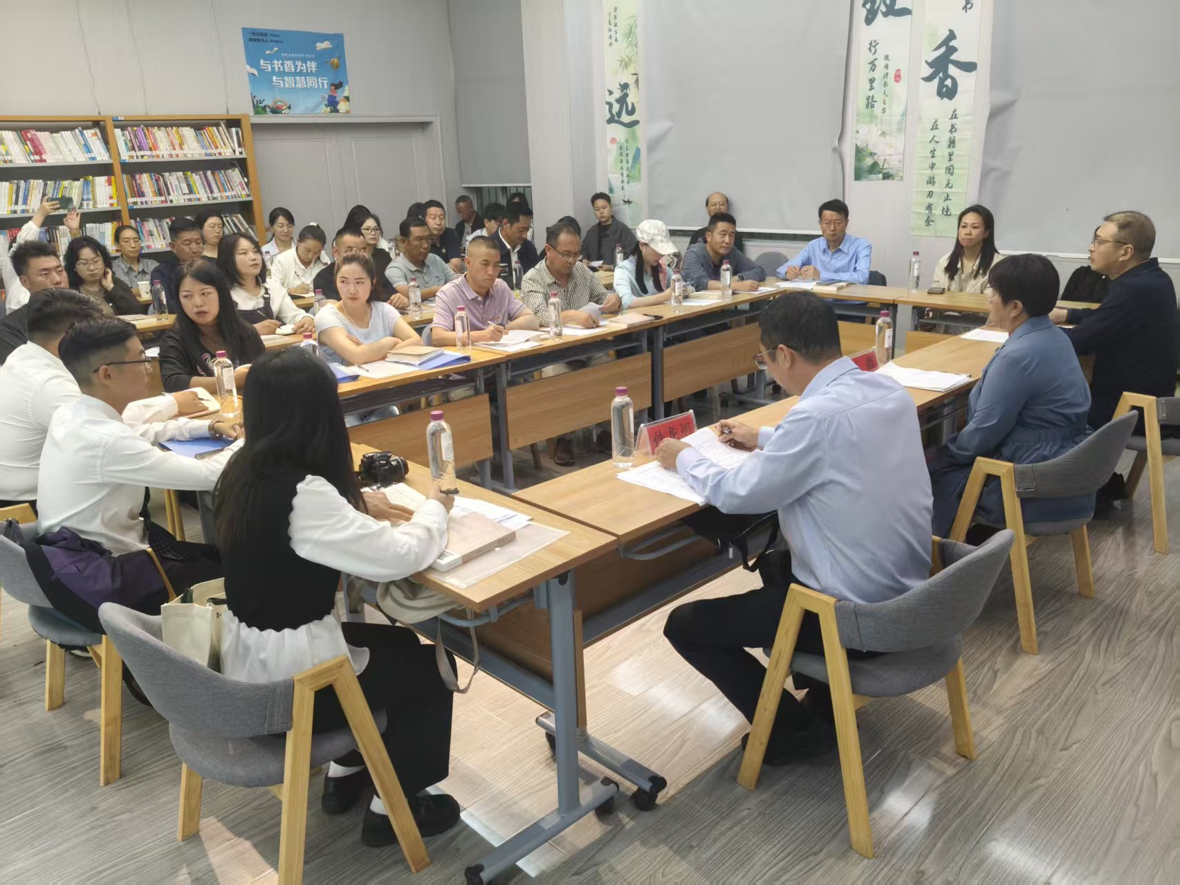 https://www.sczjw.net.cn:443/cms-web/ueditor/download?id=1094780163697721344