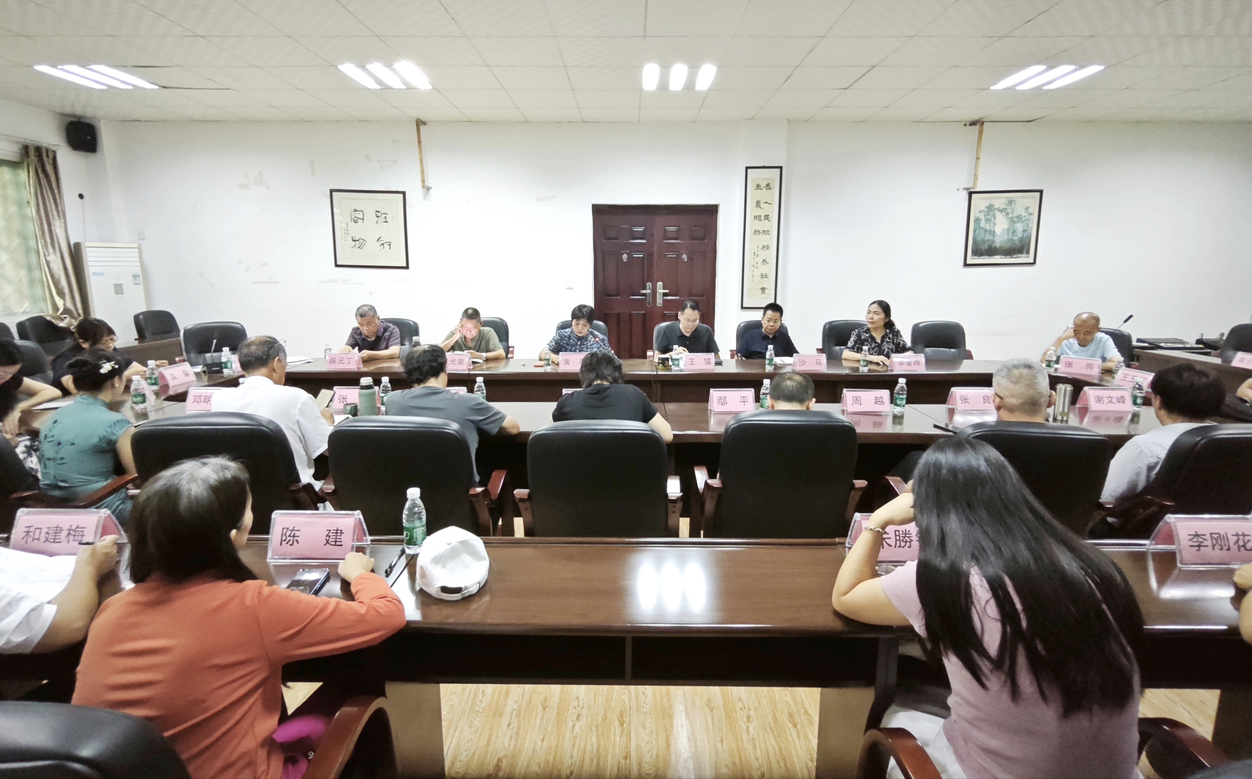 https://www.sczjw.net.cn:443/cms-web/ueditor/download?id=1101740054647717888