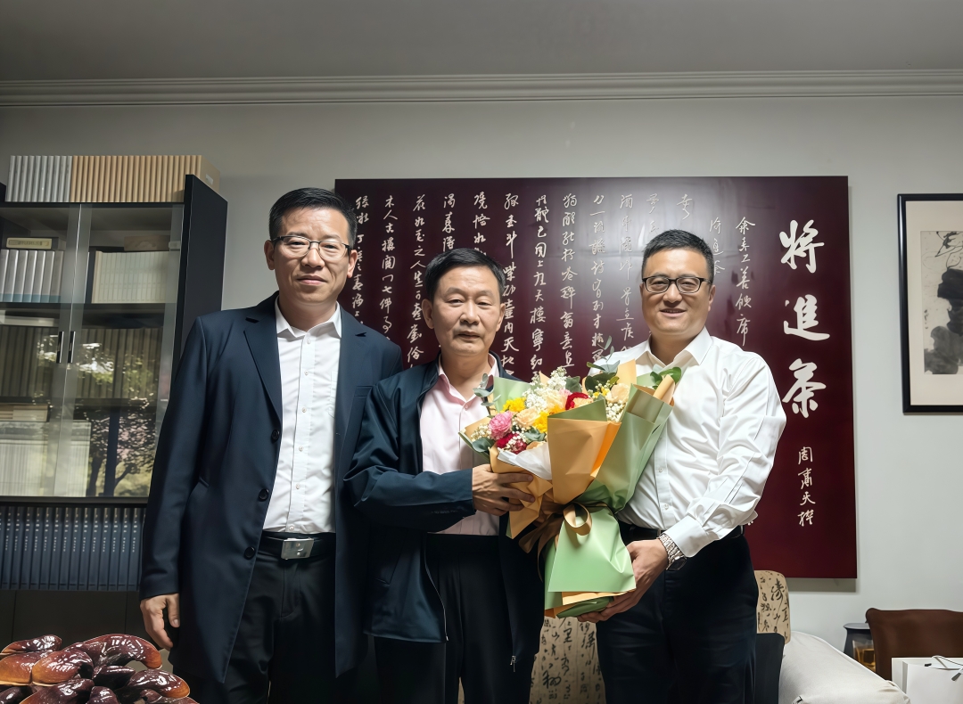 https://www.sczjw.net.cn:443/cms-web/ueditor/download?id=1129216856495669248