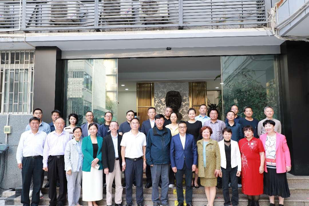 https://www.sczjw.net.cn:443/cms-web/ueditor/download?id=994881740089901056