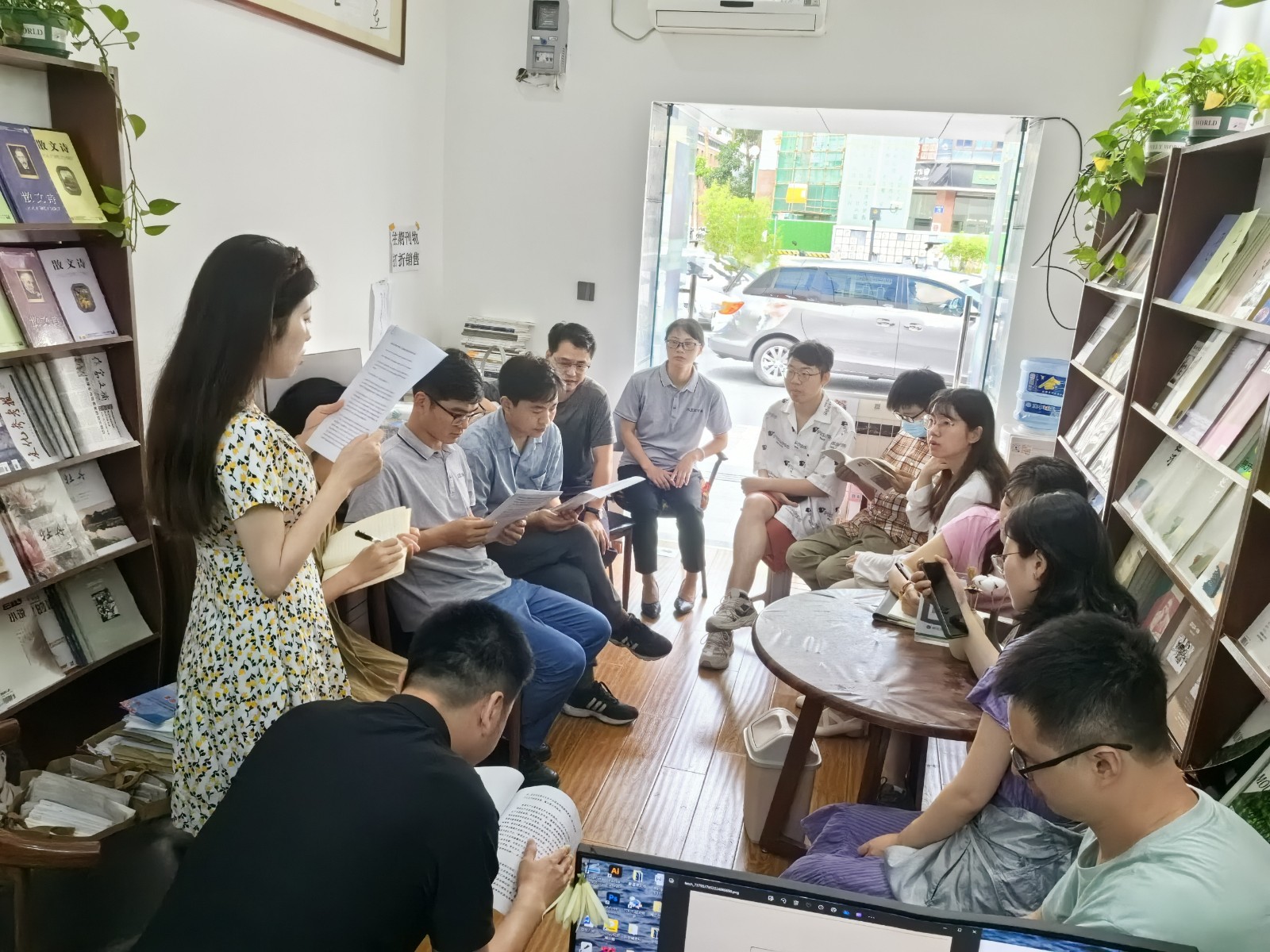 https://www.sczjw.net.cn:443/cms-web/ueditor/download?id=819717396447543296