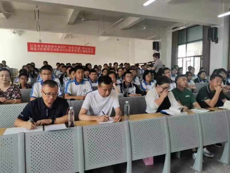 https://www.sczjw.net.cn:443/cms-web/ueditor/download?id=823784827533967360