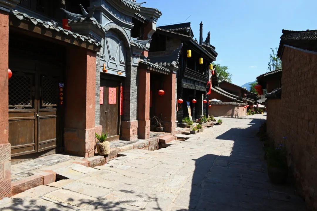 https://www.sczjw.net.cn:443/cms-web/ueditor/download?id=827349338060800000