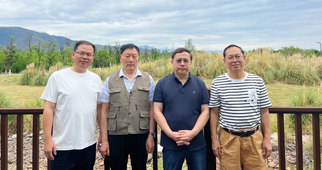 https://www.sczjw.net.cn:443/cms-web/ueditor/download?id=827351660761497600