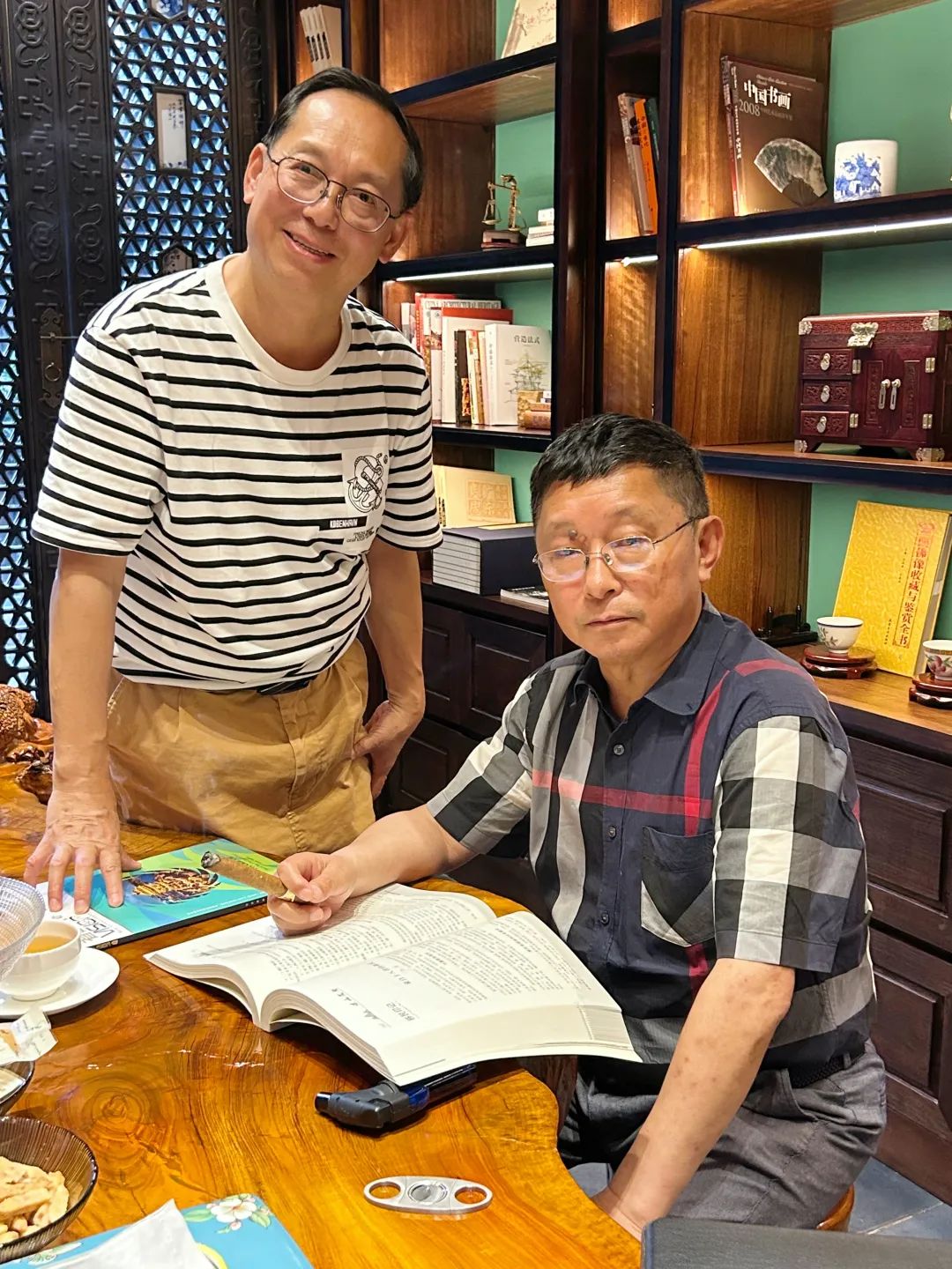 https://www.sczjw.net.cn:443/cms-web/ueditor/download?id=827351793737711616