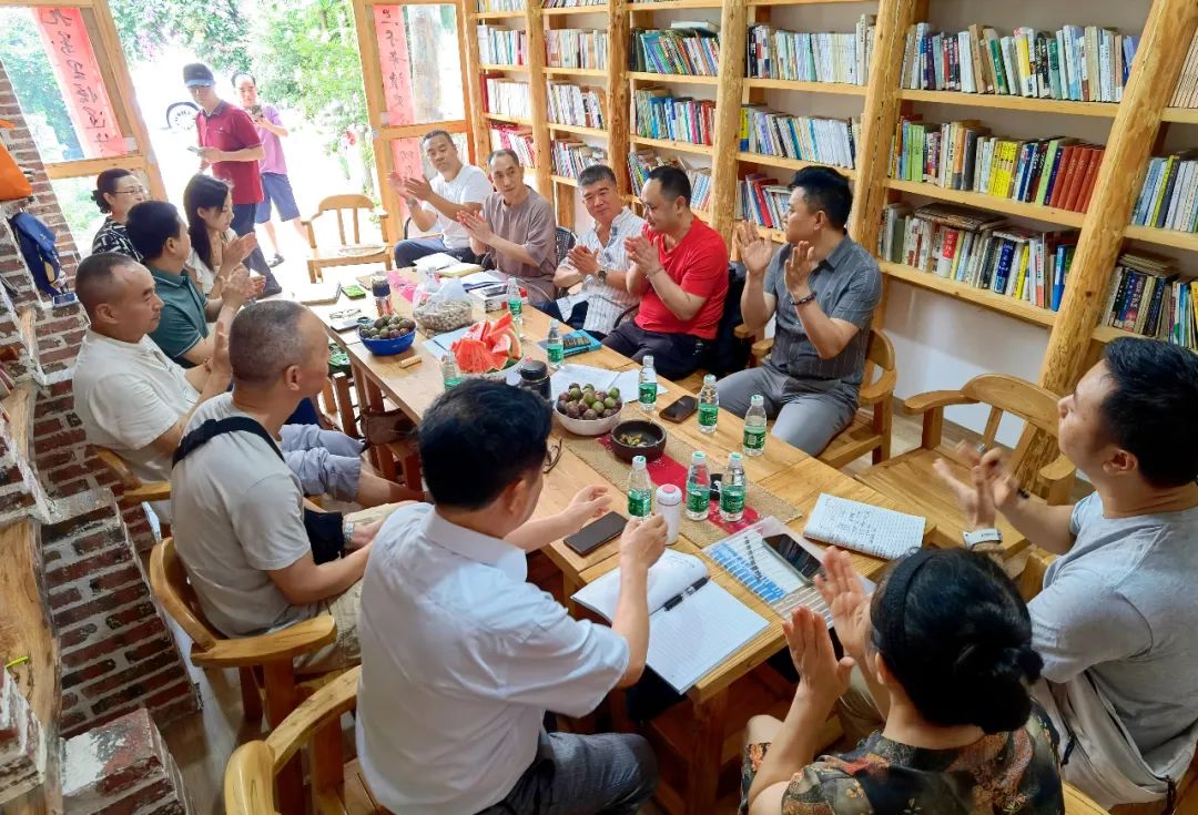 https://www.sczjw.net.cn:443/cms-web/ueditor/download?id=827392823816142848
