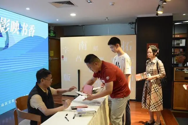 https://www.sczjw.net.cn:443/cms-web/ueditor/download?id=830239669240512512