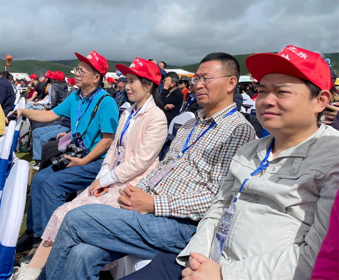 https://www.sczjw.net.cn:443/cms-web/ueditor/download?id=833851415348690944