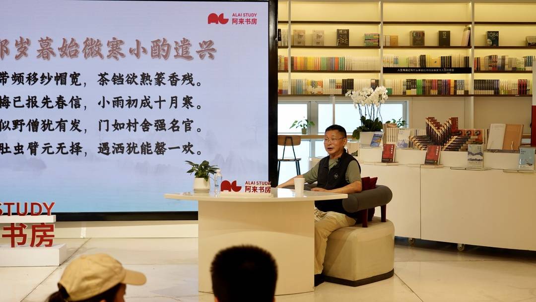 https://www.sczjw.net.cn:443/cms-web/ueditor/download?id=837473693416341504
