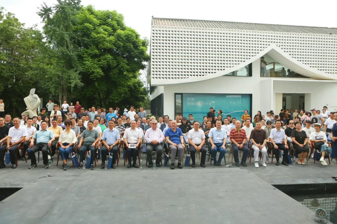 https://www.sczjw.net.cn:443/cms-web/ueditor/download?id=837539626092642304