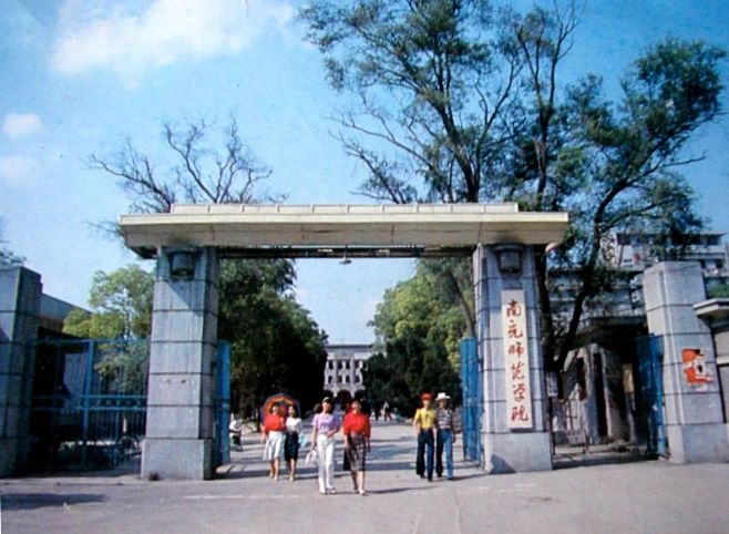 https://www.sczjw.net.cn:443/cms-web/ueditor/download?id=850568050884526080