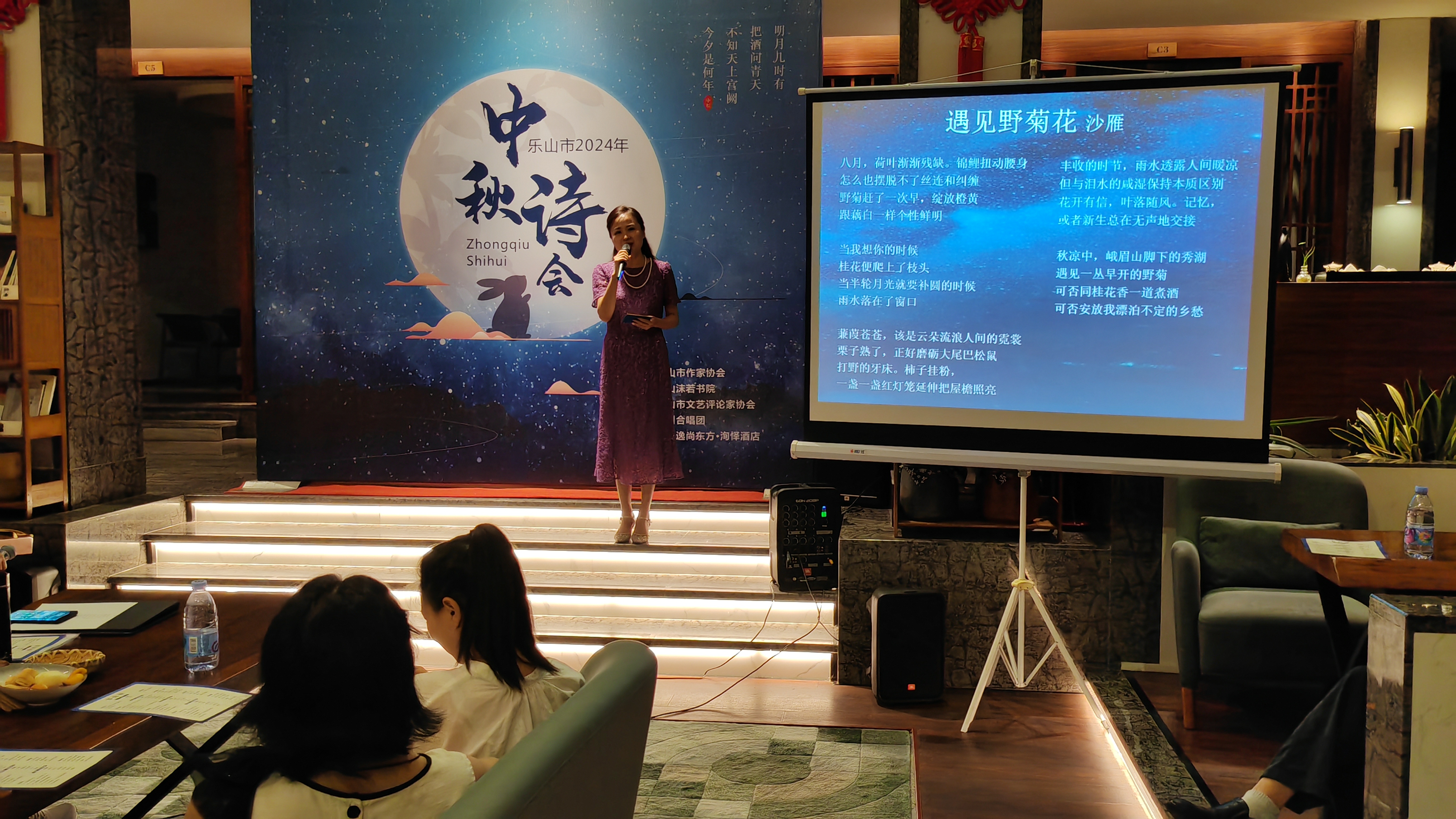 https://www.sczjw.net.cn:443/cms-web/ueditor/download?id=853417798997950464