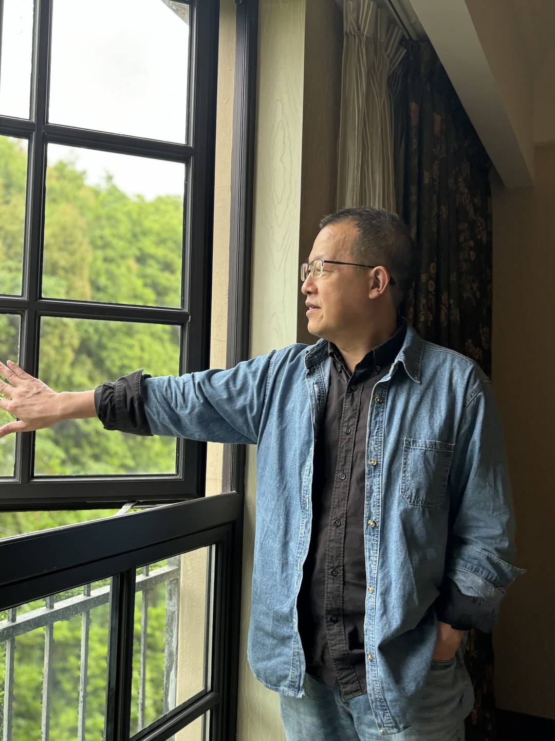 https://www.sczjw.net.cn:443/cms-web/ueditor/download?id=861392652699222016