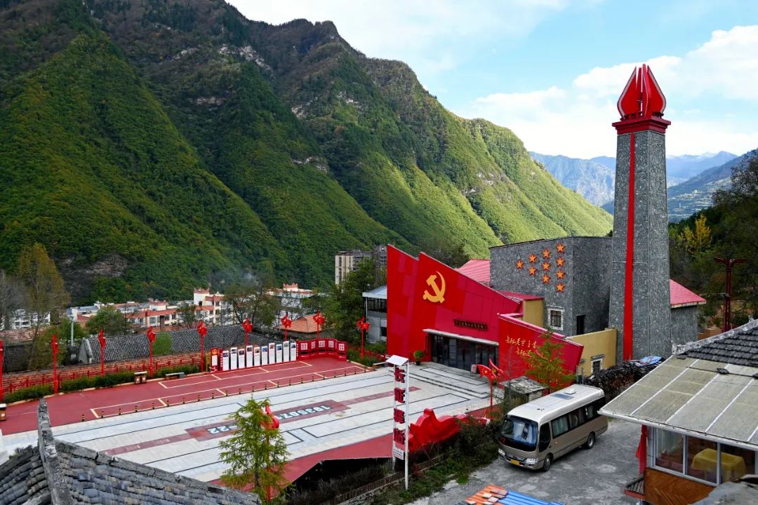https://www.sczjw.net.cn:443/cms-web/ueditor/download?id=868276087838654464