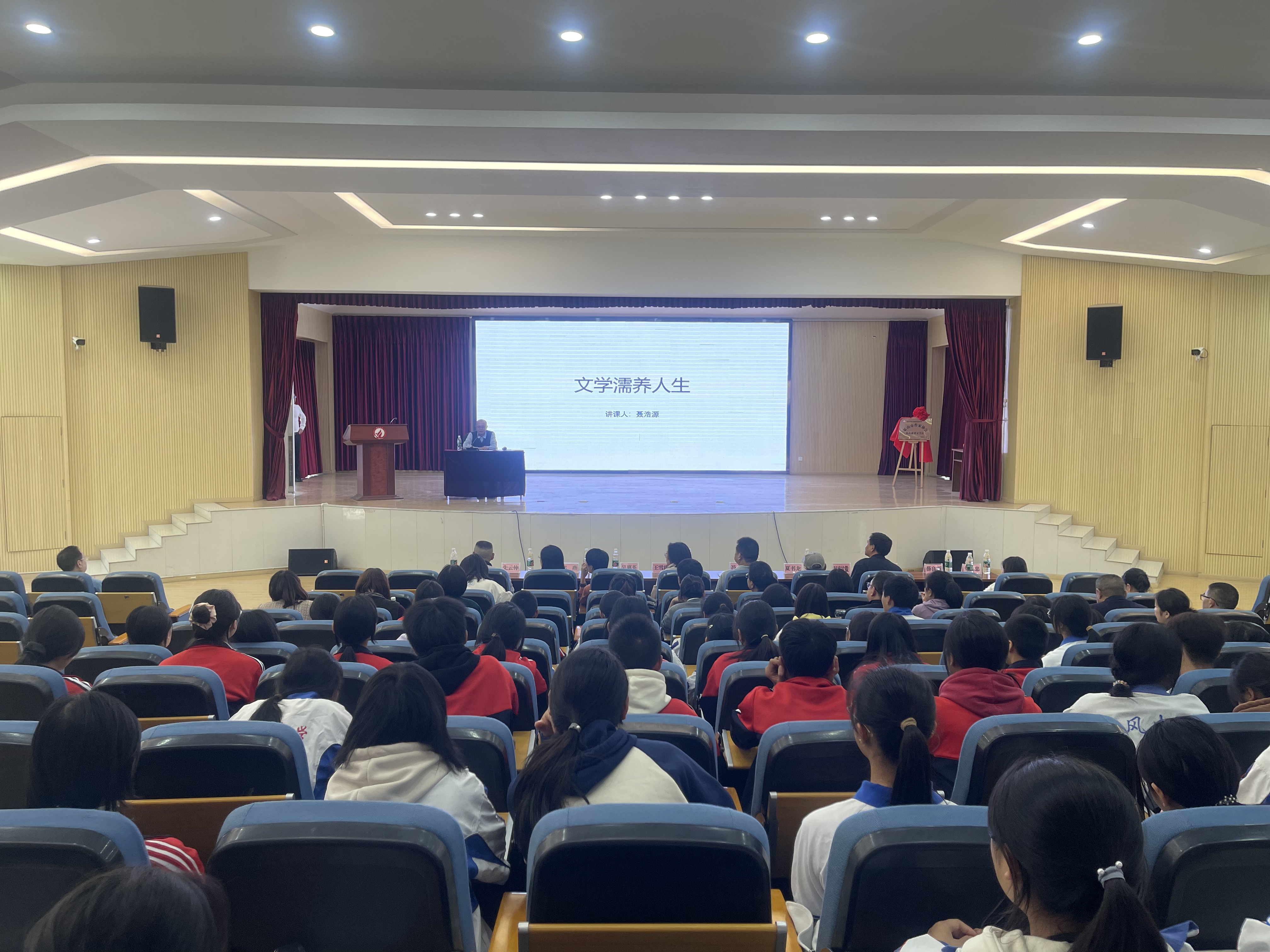 https://www.sczjw.net.cn:443/cms-web/ueditor/download?id=868294863179137024