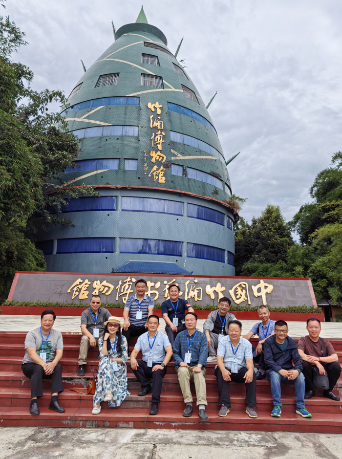 https://www.sczjw.net.cn:443/cms-web/ueditor/download?id=876384753167024128