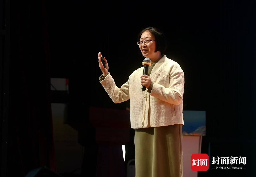 https://www.sczjw.net.cn:443/cms-web/ueditor/download?id=879142513642225664