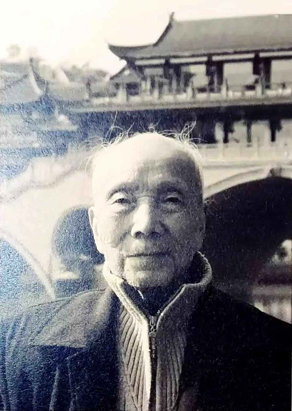 https://www.sczjw.net.cn:443/cms-web/ueditor/download?id=887184371018547200