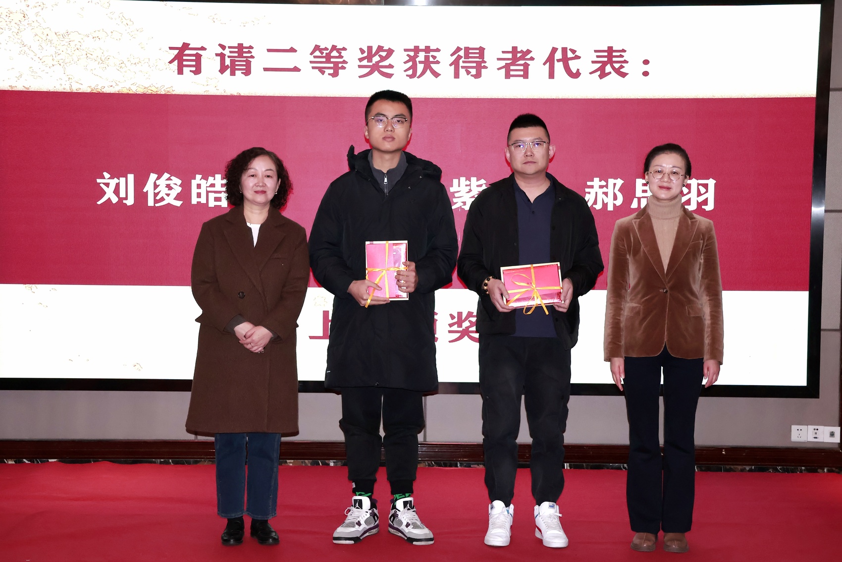 https://www.sczjw.net.cn:443/cms-web/ueditor/download?id=888570384457449472