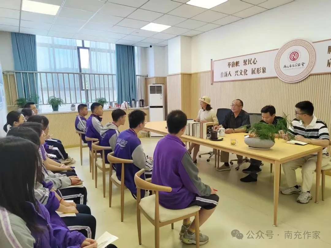 https://www.sczjw.net.cn:443/cms-web/ueditor/download?id=891836941459570688