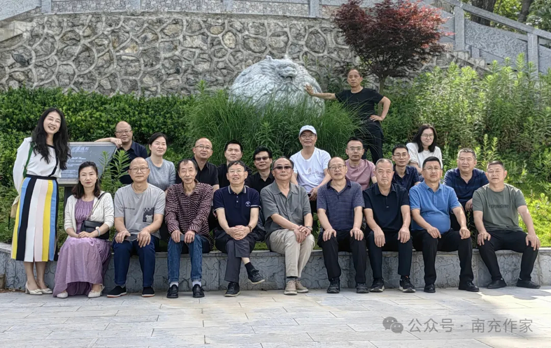 https://www.sczjw.net.cn:443/cms-web/ueditor/download?id=891837597033480192