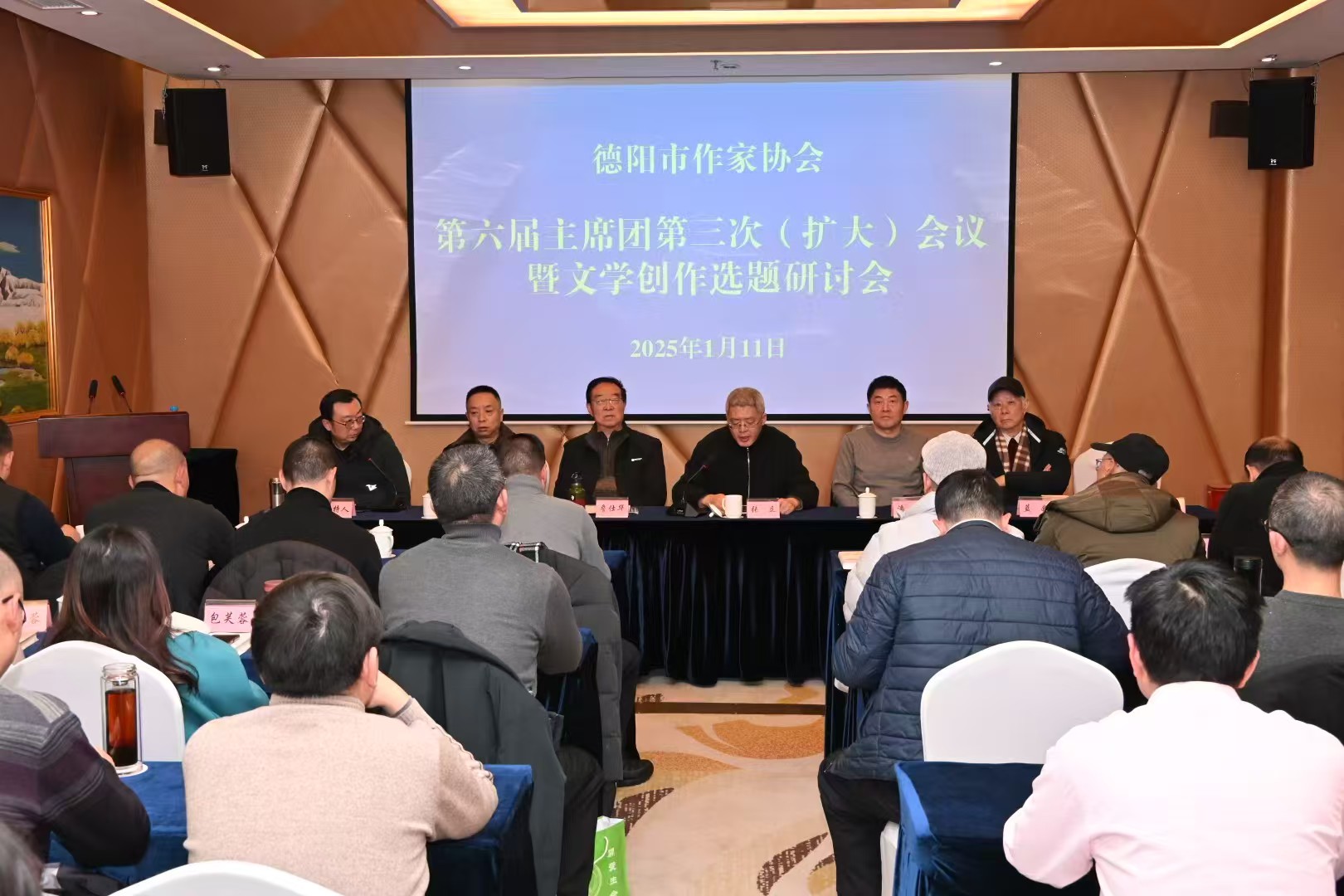 https://www.sczjw.net.cn:443/cms-web/ueditor/download?id=895824922545537024