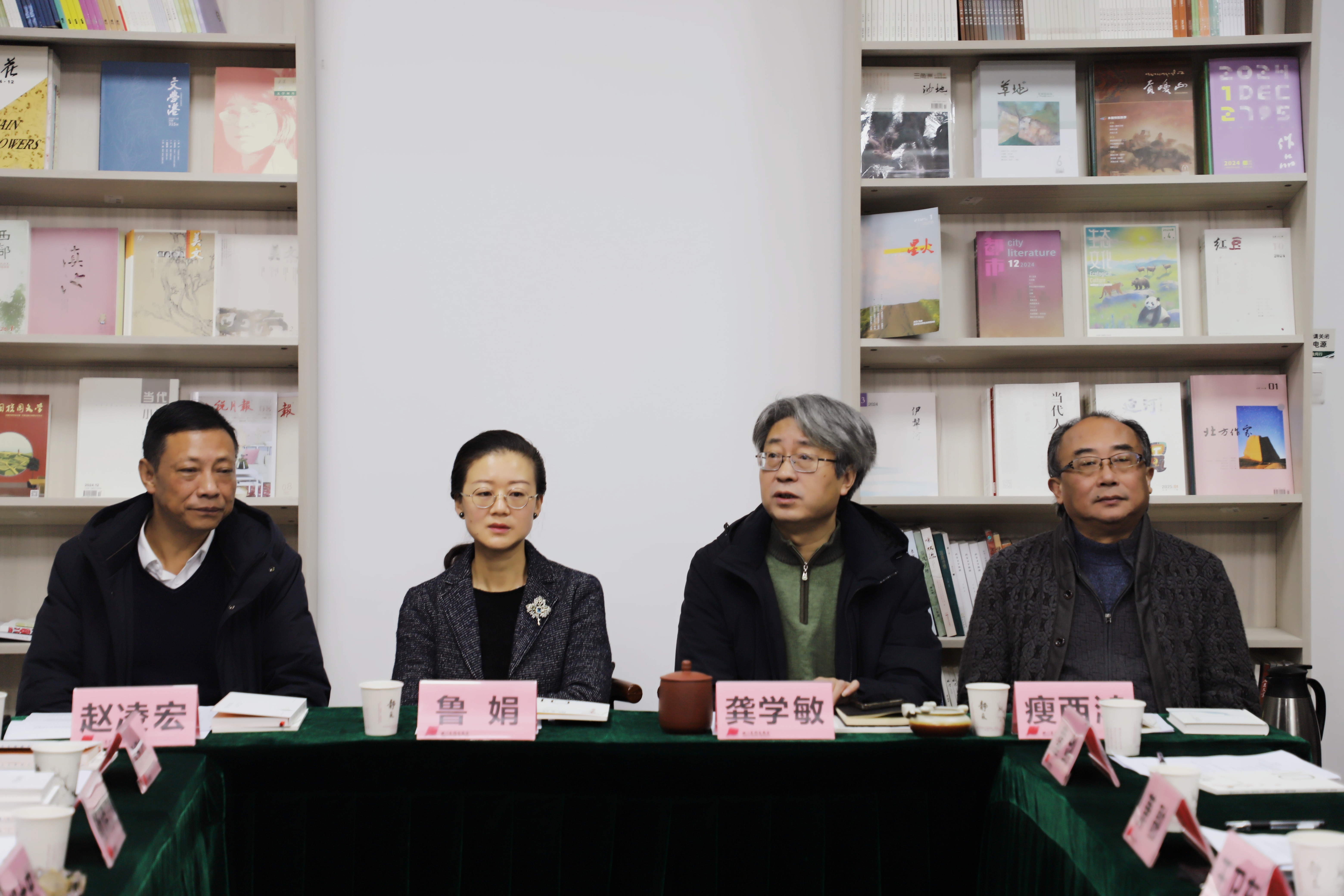 https://www.sczjw.net.cn:443/cms-web/ueditor/download?id=908937731141976064