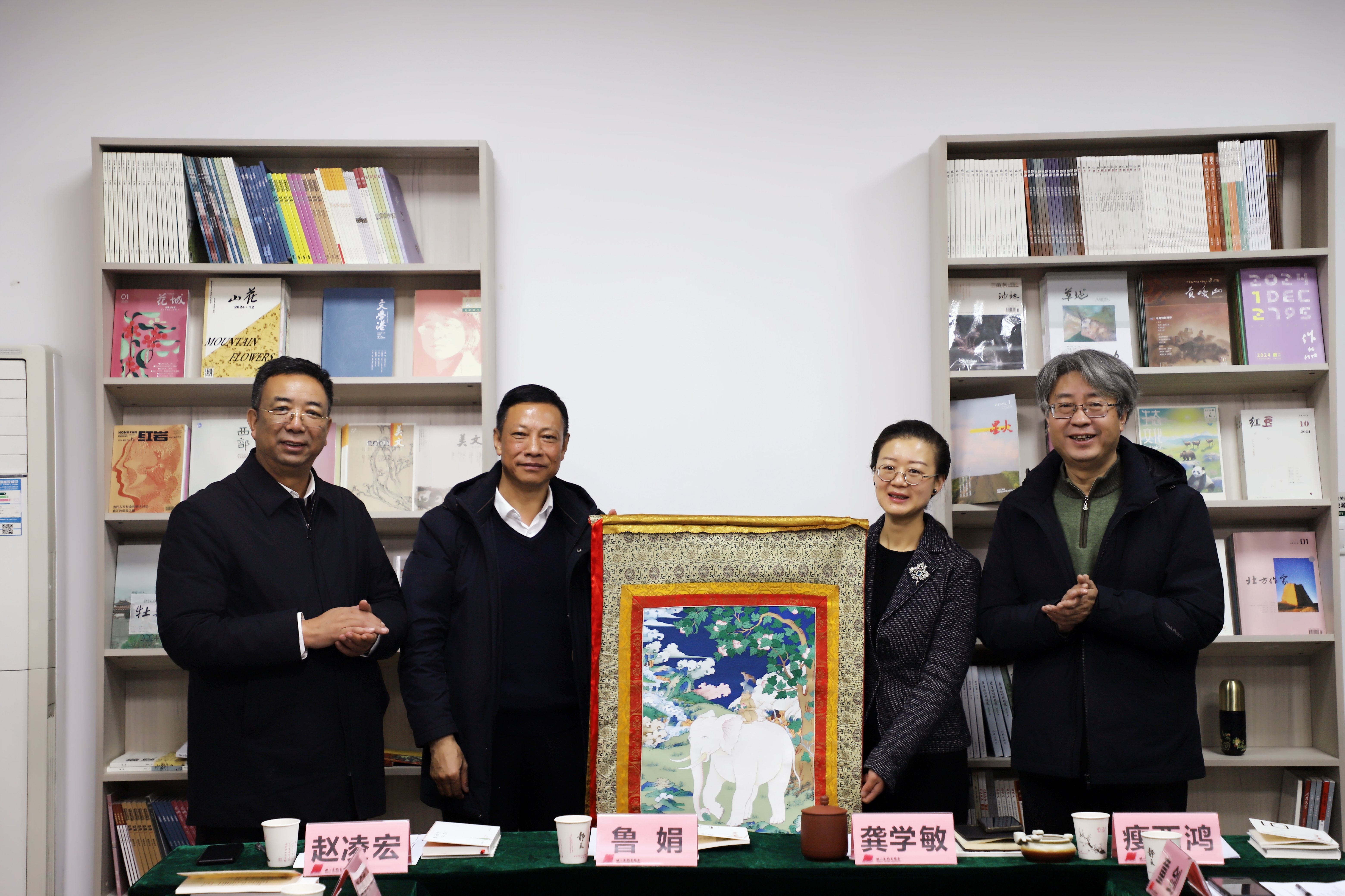 https://www.sczjw.net.cn:443/cms-web/ueditor/download?id=908938435680190464