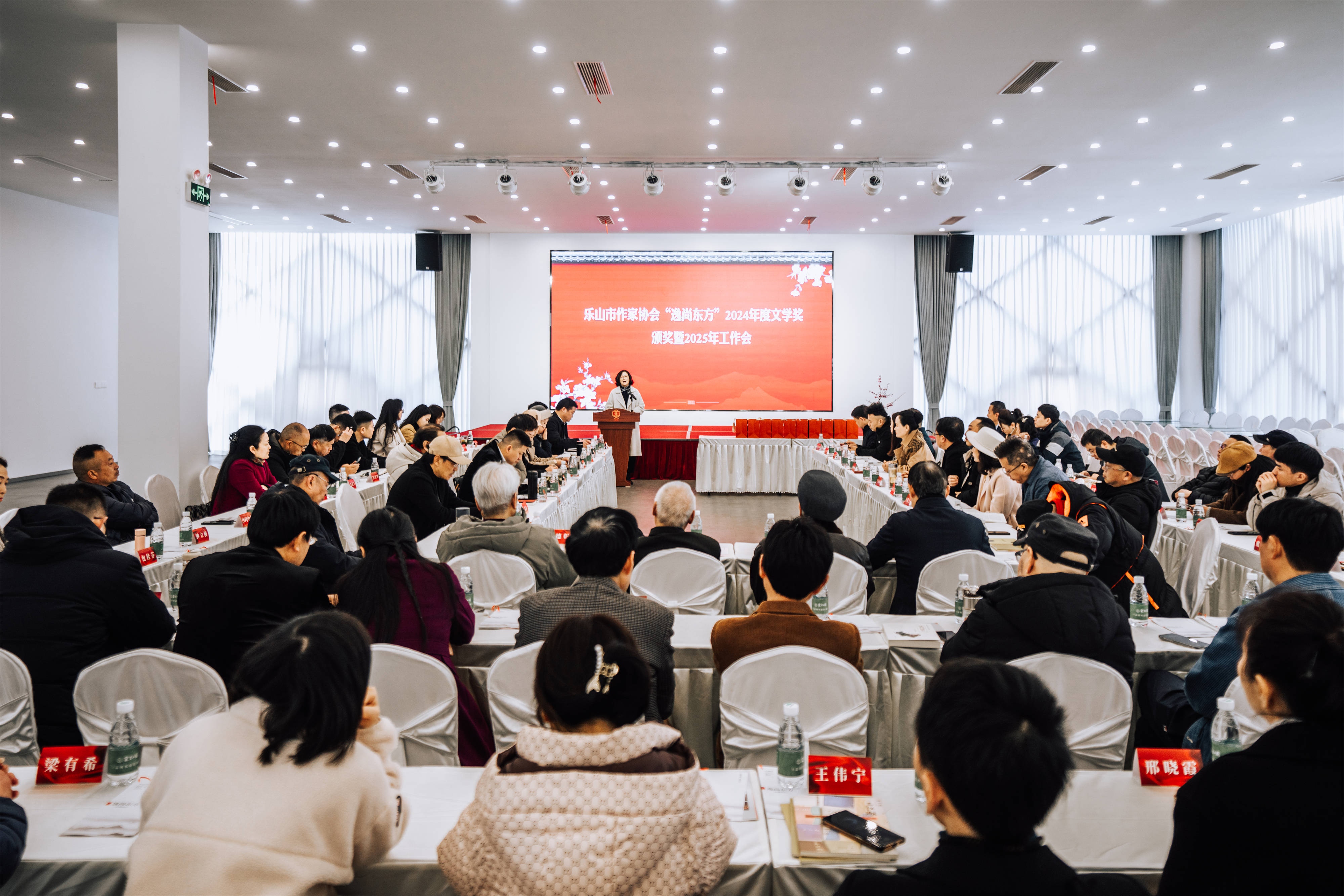 https://www.sczjw.net.cn:443/cms-web/ueditor/download?id=913595601371316224