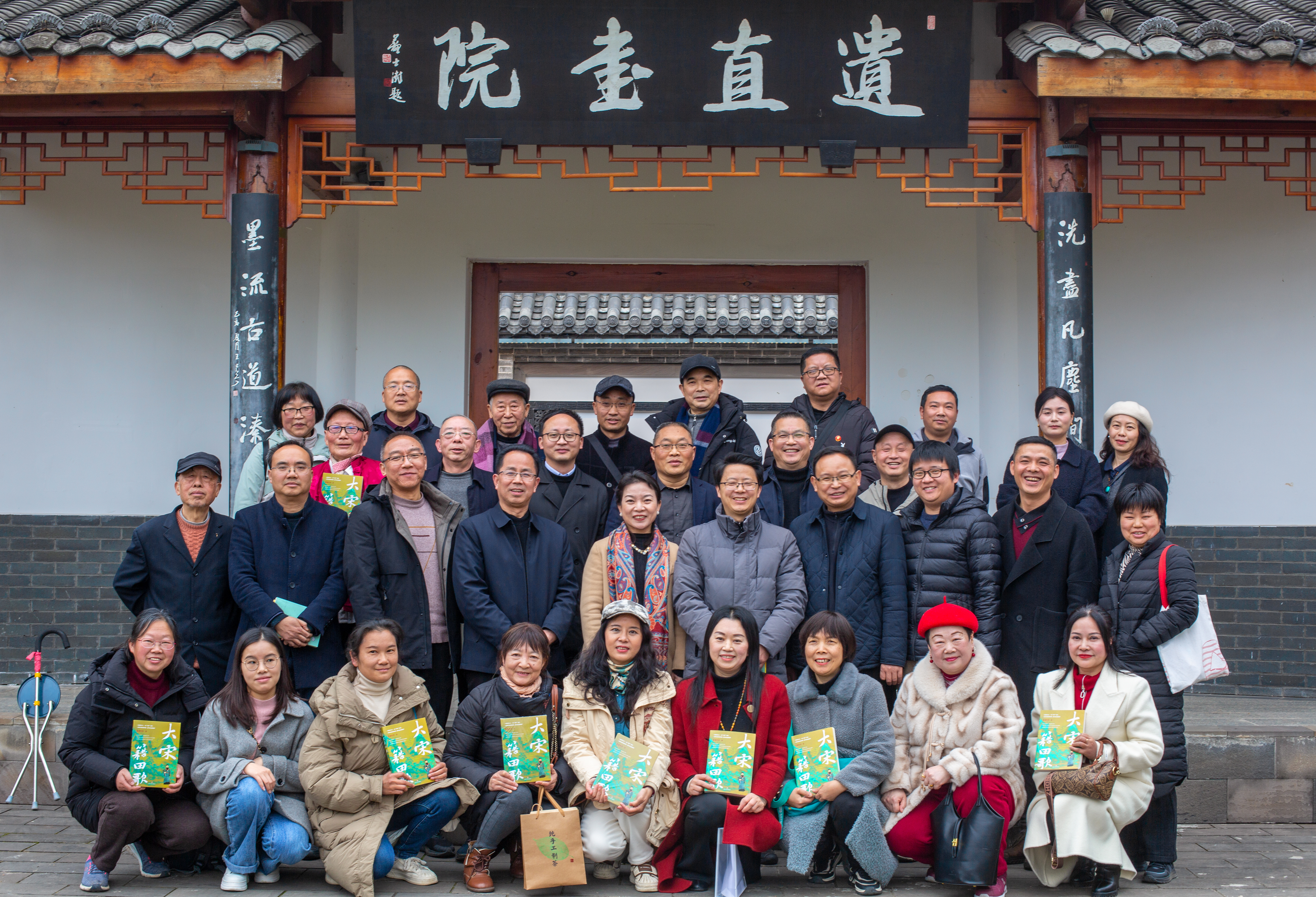 https://www.sczjw.net.cn:443/cms-web/ueditor/download?id=914002824178221056