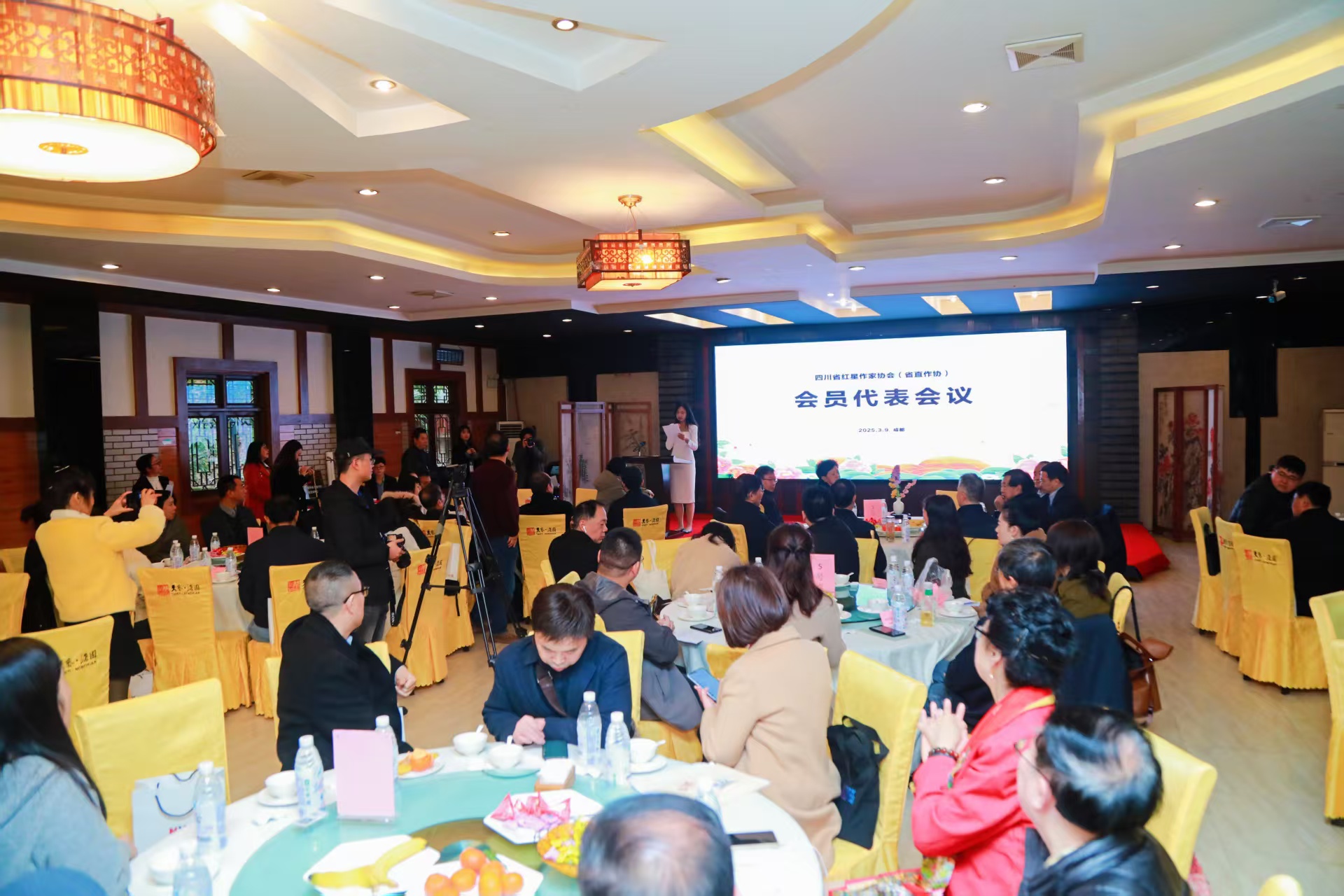 https://www.sczjw.net.cn:443/cms-web/ueditor/download?id=915919086143717376