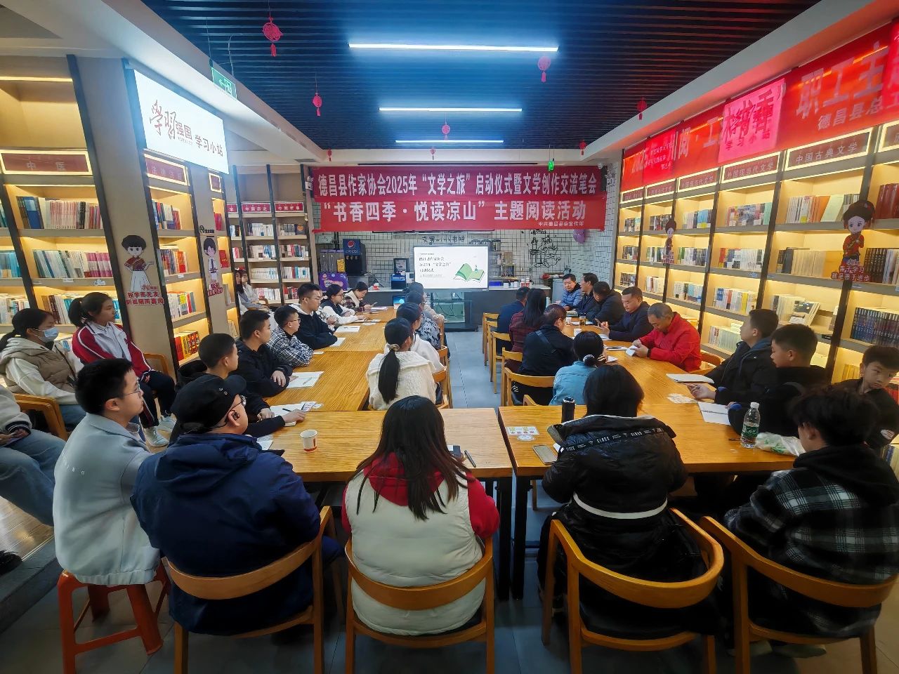 https://www.sczjw.net.cn:443/cms-web/ueditor/download?id=918741972276133888