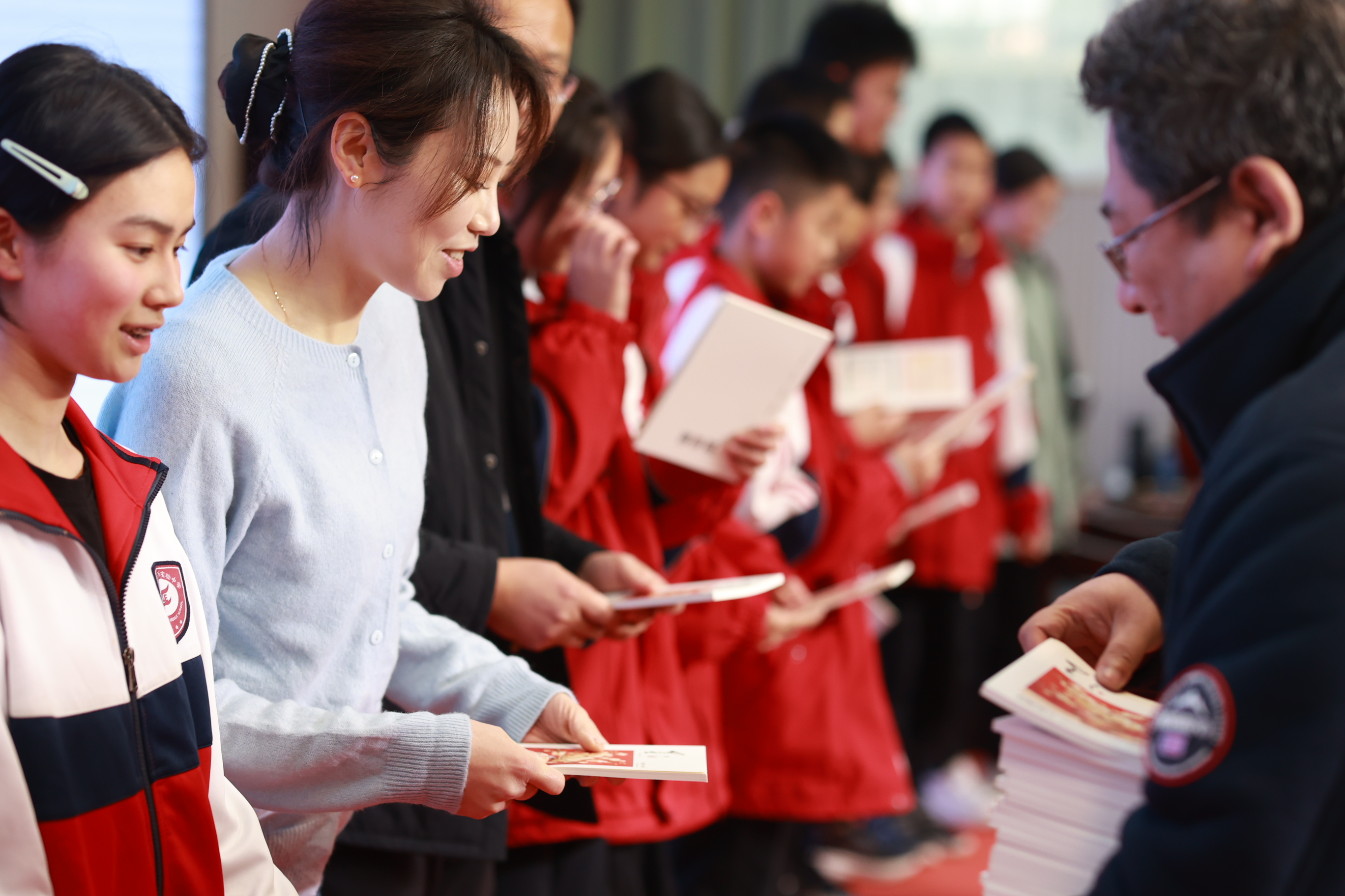 https://www.sczjw.net.cn:443/cms-web/ueditor/download?id=919400649895100416