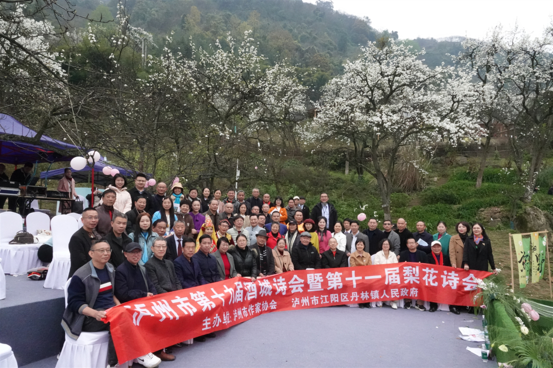 https://www.sczjw.net.cn:443/cms-web/ueditor/download?id=921274285602029568