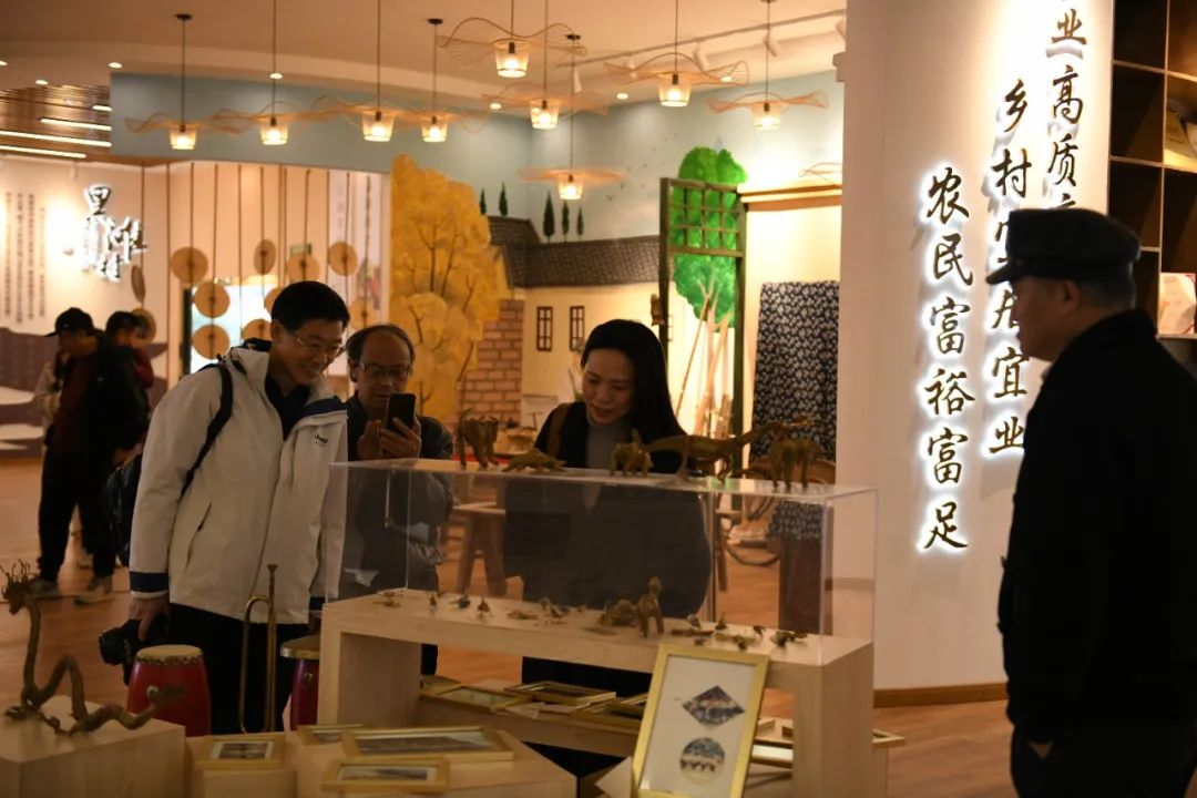 https://www.sczjw.net.cn:443/cms-web/ueditor/download?id=923791135904808960