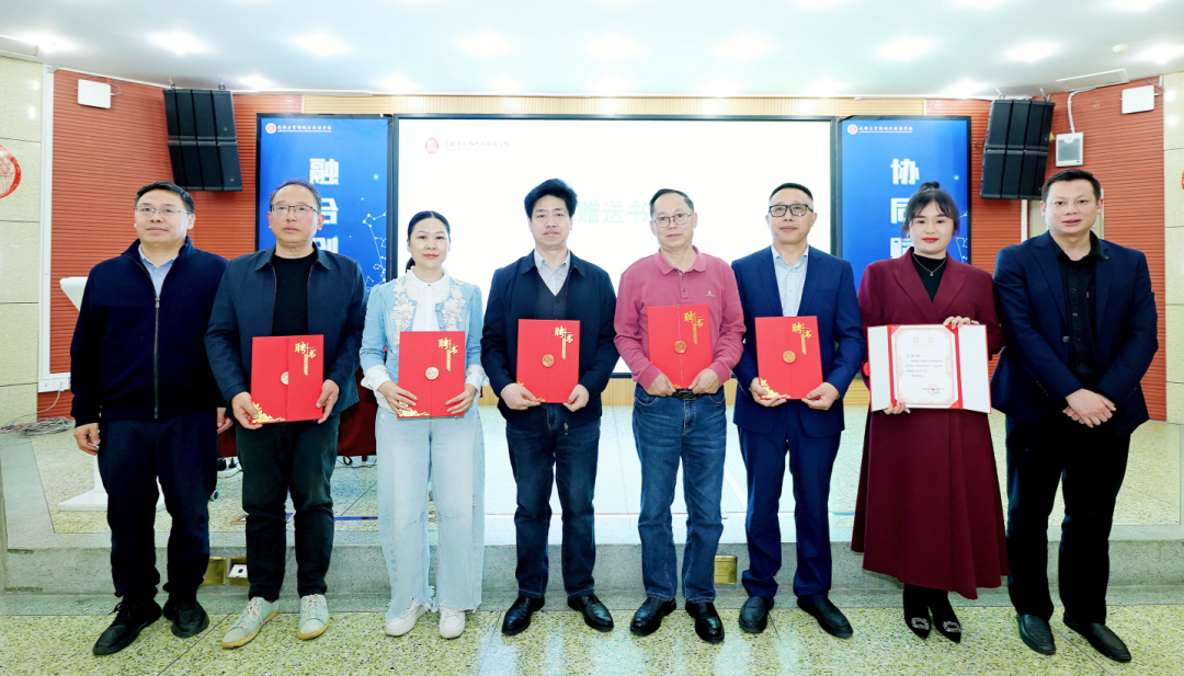 https://www.sczjw.net.cn:443/cms-web/ueditor/download?id=926993463164190720