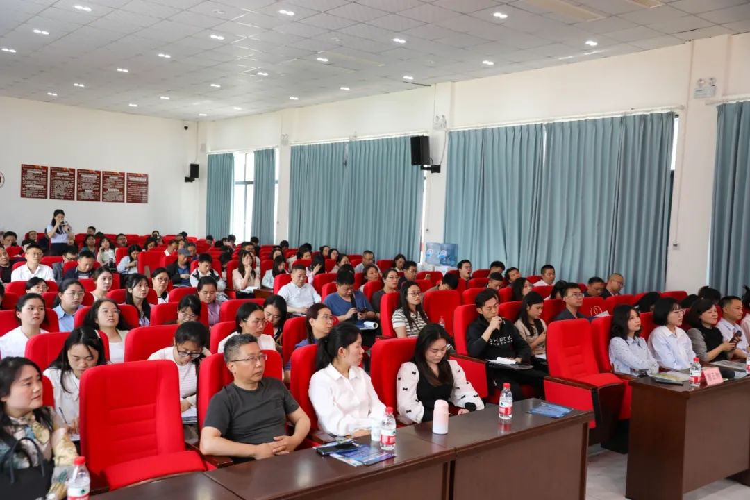 https://www.sczjw.net.cn:443/cms-web/ueditor/download?id=933596255312068608