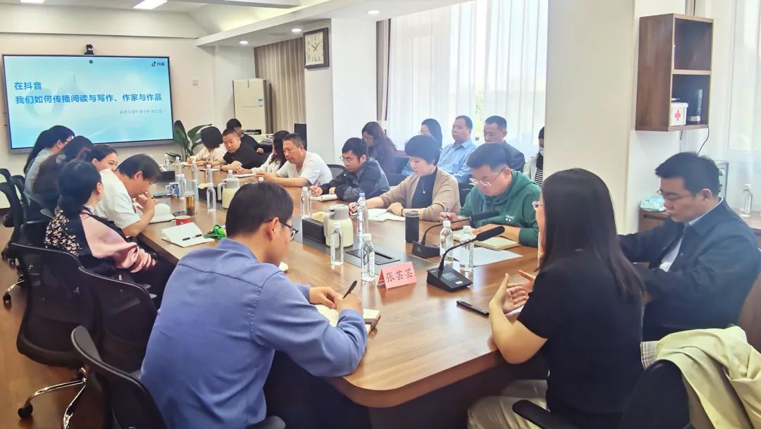 https://www.sczjw.net.cn:443/cms-web/ueditor/download?id=940405333908045824